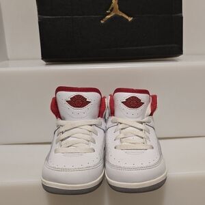 Jordan Retro 2 - Chicago Home - Toddlers Shoe Size 7c